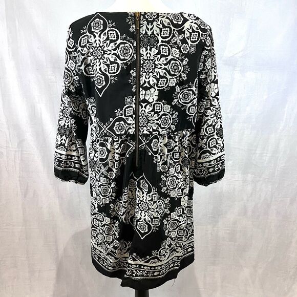Old navy black and white print shift dress size medium - Picture 2 of 4
